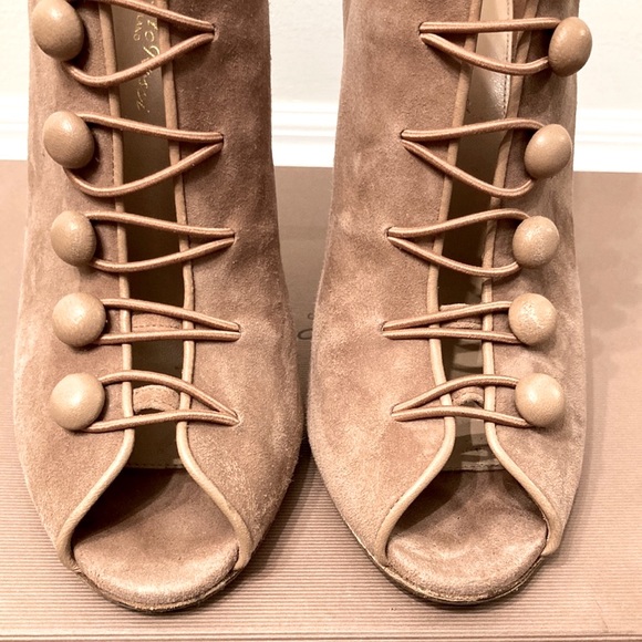 Gianvito Rossi Imperia Suede Open-Toe 105mm Bootie - Picture 5 of 14